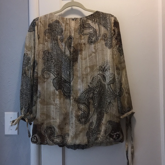 Blouse - flowwy with gold shimmer pipes throughout - Picture 4 of 6